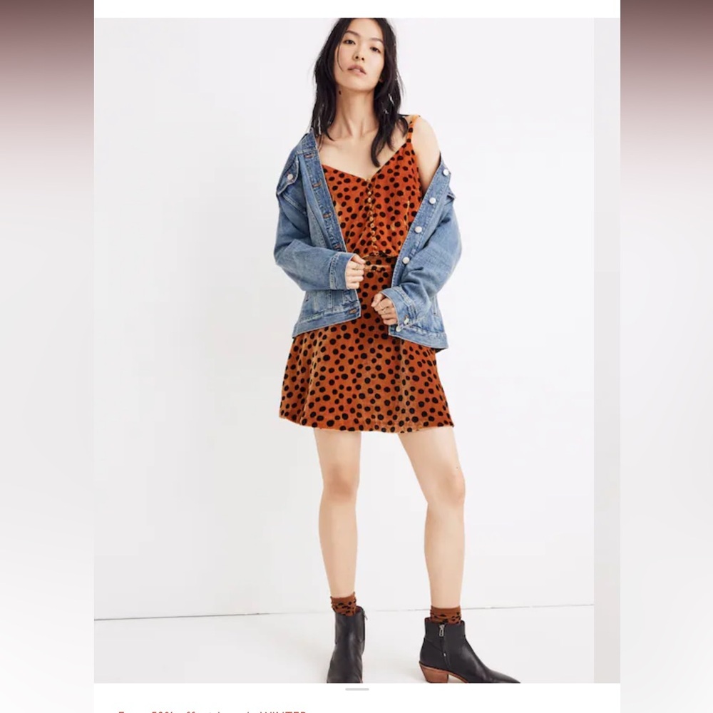 Madewell Velvet Circle Mini Skirt in Leopard
Dot